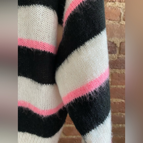H&M Bold Stripe Knit Sweater - Picture 4 of 9